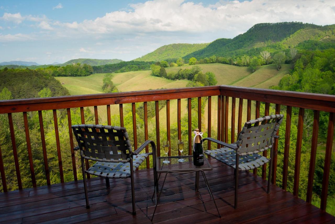 Berry Springs Lodge Sevierville Pokoj fotografie